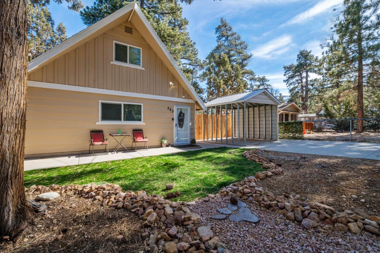 Maple Lane Lodge - Adorable Chalet On A Fully Fenced Lot With A Hot Tub And More! Sugarloaf Exterior photo